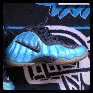 COPY - Nike Foamposite Electric Blue